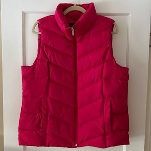 Land’s End Vest. Large